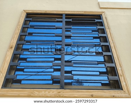 A latte window is a small, convenient serving spot commonly found in cafes or coffee shops, designed for customers to quickly order and pick up their drinks. Typically, it has a sleek, modern design w