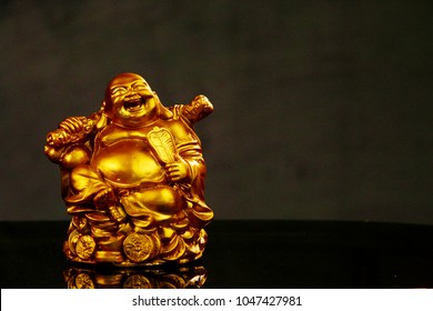 laughing Buddha idol  