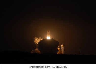 Launch of the Space Shuttle Discovery from Cape Canaveral, Florida, USA
