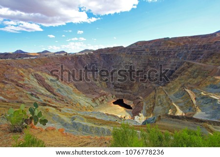 Lavender Open pit copper mine, Bisbee, Arizona USA