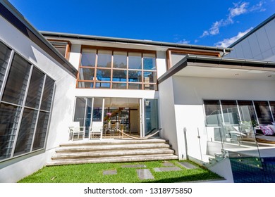 A Lavish Home Entrance