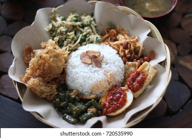 Lawar Rice Balinese Food Stock Photo 720535990 | Shutterstock