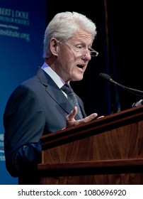 Lawrence, Kansas, USA, November 23, 2015
Former President William Jefferson Clinton Is Awarded The Robert J. Dole Institute Of Politics Leadership Prize. 