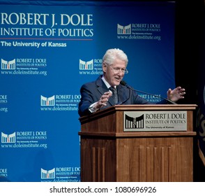 Lawrence, Kansas, USA, November 23, 2015
Former President William Jefferson Clinton Is Awarded The Robert J. Dole Institute Of Politics Leadership Prize. 