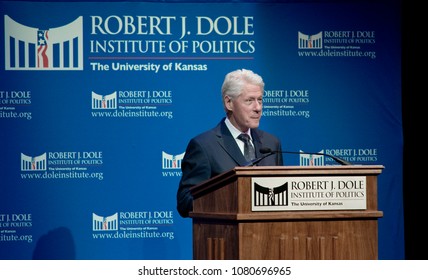 Lawrence, Kansas, USA, November 23, 2015
Former President William Jefferson Clinton Is Awarded The Robert J. Dole Institute Of Politics Leadership Prize. 