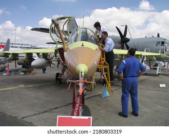 Le Bourget, France- June.17.2005: Alenia Aermacchi M-346 Master Prototype 002 In Paris Airshow 2005.