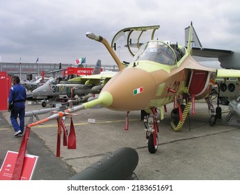 Le Bourget, France- June.17.2005: Alenia Aermacchi M-346 Master Prototype 002 In Paris Airshow 2005.