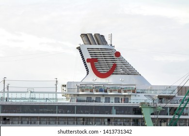 Imágenes Fotos De Stock Y Vectores Sobre Transportschiff