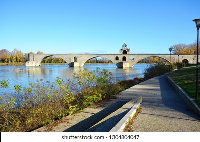 Le Pont Saint-Bénézet In Avignon