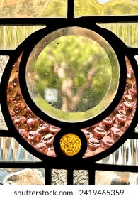 leadlight window round triangle pink yellow