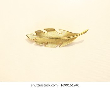 Leaf Gold Tone Textured Fashion Accessory Brooch
