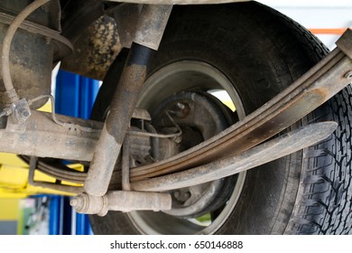 Leaf Spring Suspension On Vehicle