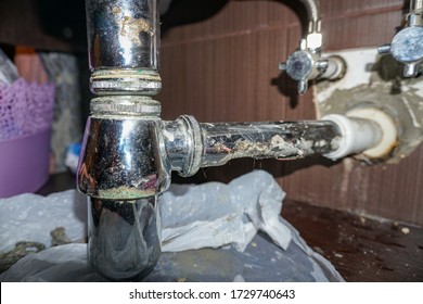 Leaking Broken Sink P Trap