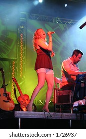 LeAnn Rimes In Concert