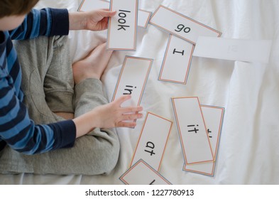 Learning to read with flash cards