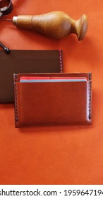 leather card holder handmade with vegetable tanned leather in natural colours. Hand stitched. Leather wallet. Men's wallet