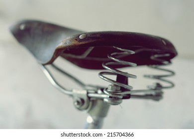 vintage style bike seat