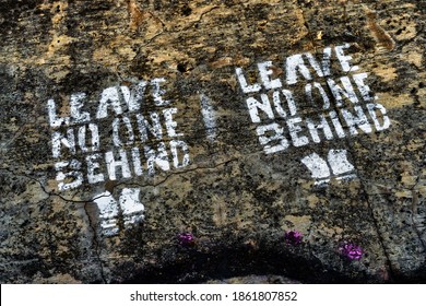 Leave No One Behind Graffito