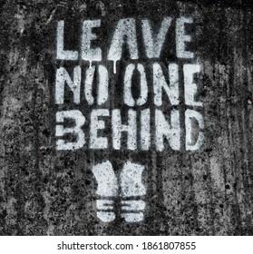 Leave no one behind graffito