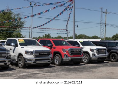 Lebanon - Circa June 2022: Buy Here Pay Here Used Car Dealer. Many Buy Here, Pay Here Car Dealerships Do Not Require Good Credit But May Track Your Car If You Miss Payments.