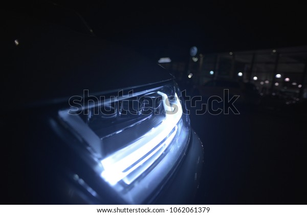 LED Car\
Headlight