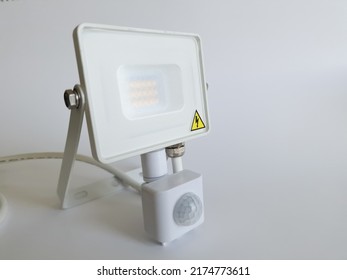 LED Light Emitting Diode Floodlight Lamp With Motion Detector