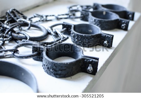leg cuffs 