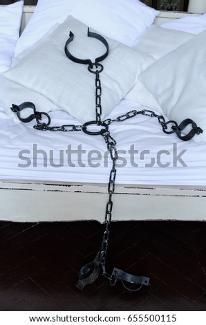 leg cuffs 