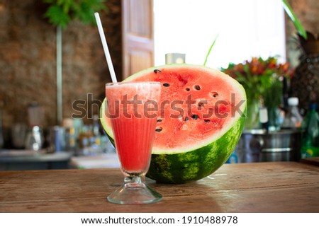 
Leg juice. Pin just cut. Natural fruit juice. Watermelon