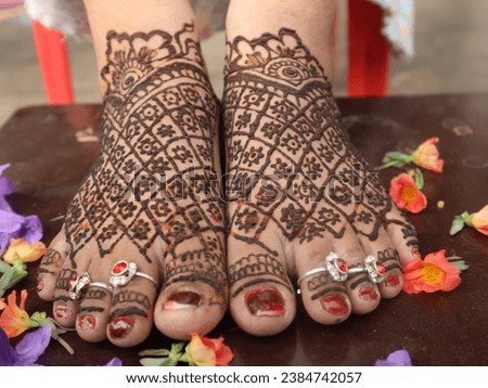 Leg mehendi design , mehendi art , Indian mehendi ceremony, selective focus 