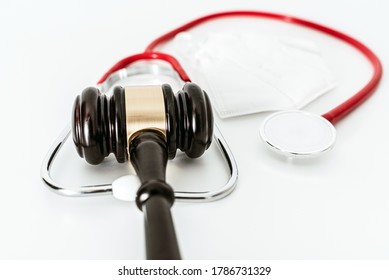 Legal Problems For Health Insurers During The Health Crisis In The United States.