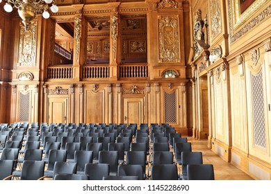 LEIPZIG, GERMANY - MAY 9, 2018: Timber Clad Court Room Of Federal Administrative Court (Bundesverwaltungsgericht) In Leipzig, Germany. It Is One Of Five Supreme Courts In Germany.