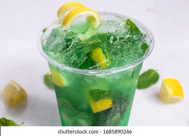 XXL Aufblasbar Drink Mojito Cocktail Coole,Trendige Luftmatratze Schwimmbrett 