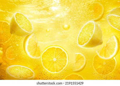 lemon slice in soda water