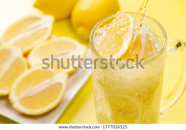 Lemon sour with plenty of\
lemon