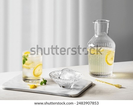 Lemonade with cool ice and apple mint.