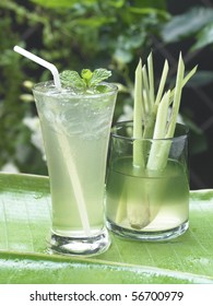 Lemongrass Drink With The Fresh Lemongrass.