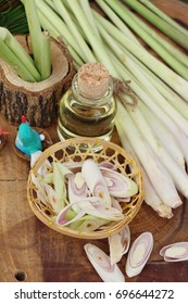 Lemongrass Essential Oil With Fresh Slice Lemongrass