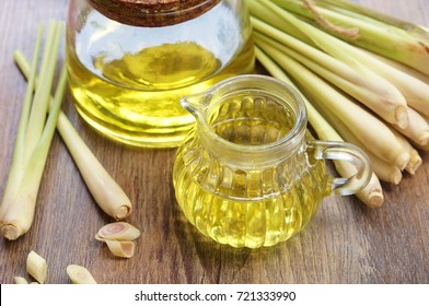 Lemongrass Oil With Lemongrass