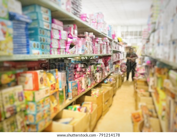 toy shop near me now