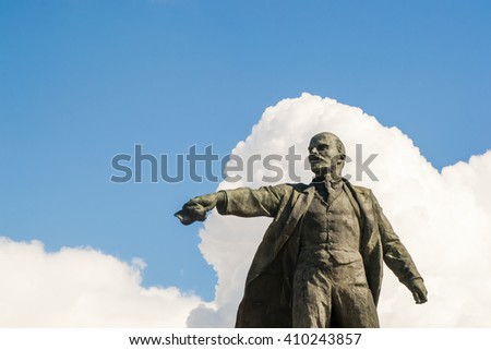 lenin monument soviet square russia statue russian