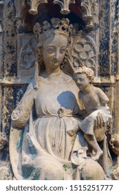 Lens, France. 2019/9/14. Virgin And Child From A Leper Hospital. Around 1350-1375. Polychrome Limestone. From Nevers, Duchy Of Bourgogne, France. The Louvre Museum In Lens.