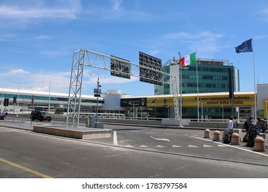 Leonardo da vinci–fiumicino airport Images, Stock Photos & Vectors ...