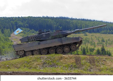 Leopard 2  Tank