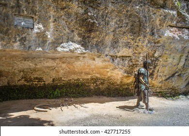 LES EYZIES-DE-TAYAC-SIREUIL, DORDOGNE, FRANCE - MAY 4, 2016:  The Location Of Abri De Cro-Magnon.  The First Specimen Of Cro Magnon (the First Early Modern Humans Was Found Here.