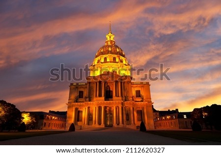 Les Invalides (The National Residence of the Invalids) at night. Paris, France
