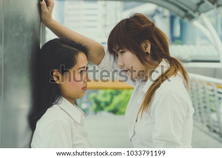 eye contact lesbian Eye contact lesbian