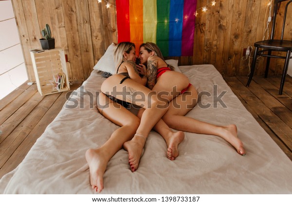 Lesbians Kissing In Panties