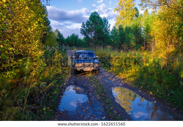 Lesosibirsk,\
Russia\
09/12/19\
Russian car in the\
forest