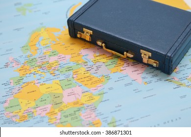 Let us go abroad with a nice bag!! - Shutterstock ID 386871301